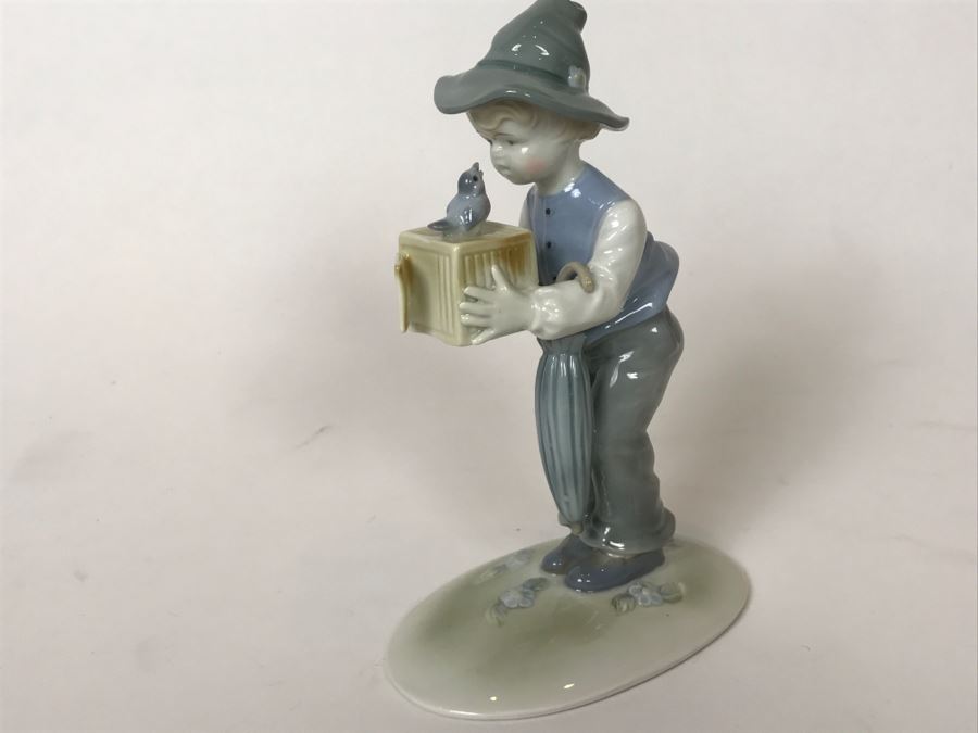 Vintage Metzler & Ortloff German Porcelain Boy With Bird Figurine [Photo 5]