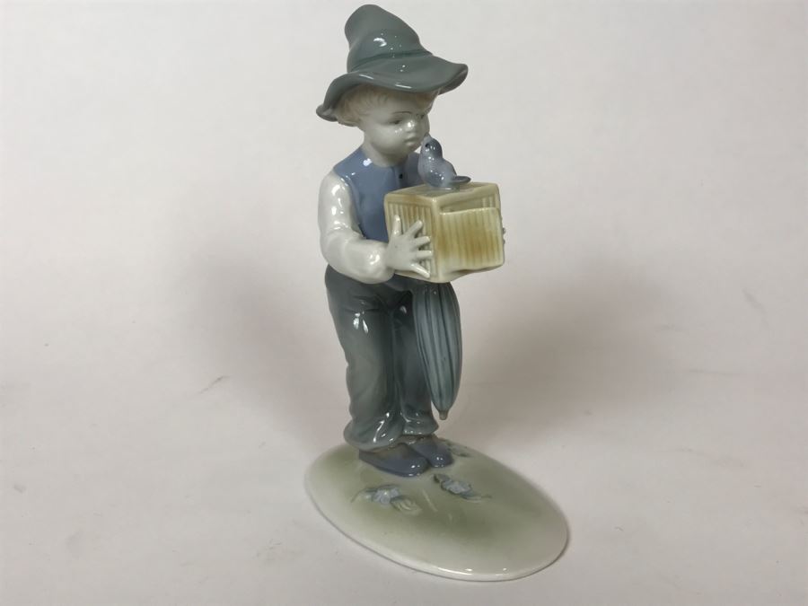 Vintage Metzler & Ortloff German Porcelain Boy With Bird Figurine [Photo 3]