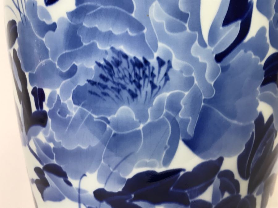 Large Blue And White Asian Signed Pottery Floral And Butterfly Motif [Photo 6]