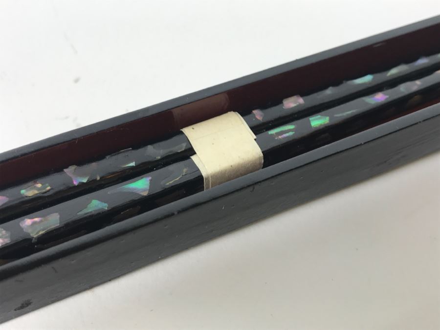 Vintage Lacquer With Mother Of Pearl Inlay Chopsticks And Bamboo Chopsticks [Photo 4]