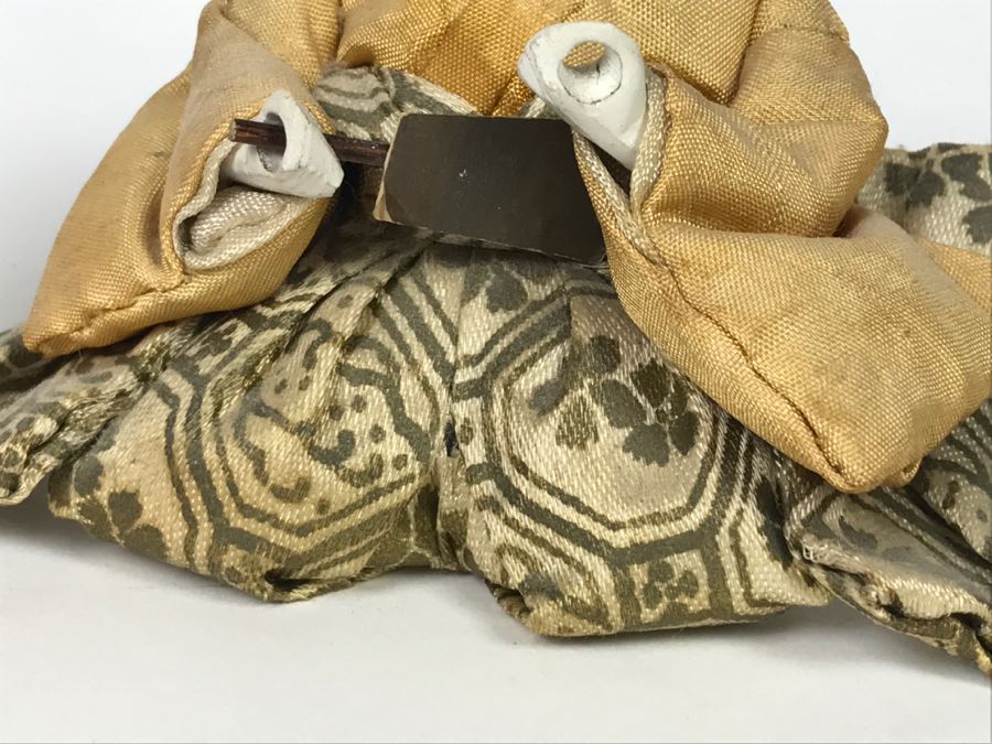 Pair Of Handmade Japanese Dolls [Photo 5]