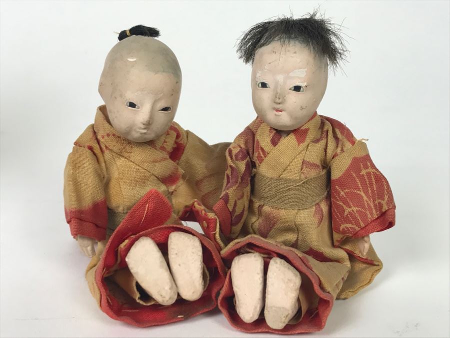 Pair Of Small Japanese Dolls [Photo 1]