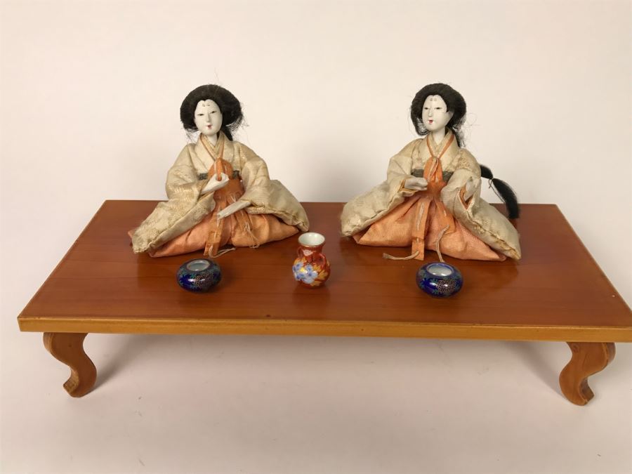 Pair Of Japanese Dolls On Stand With Signed Miniature Porcelain [Photo 2]