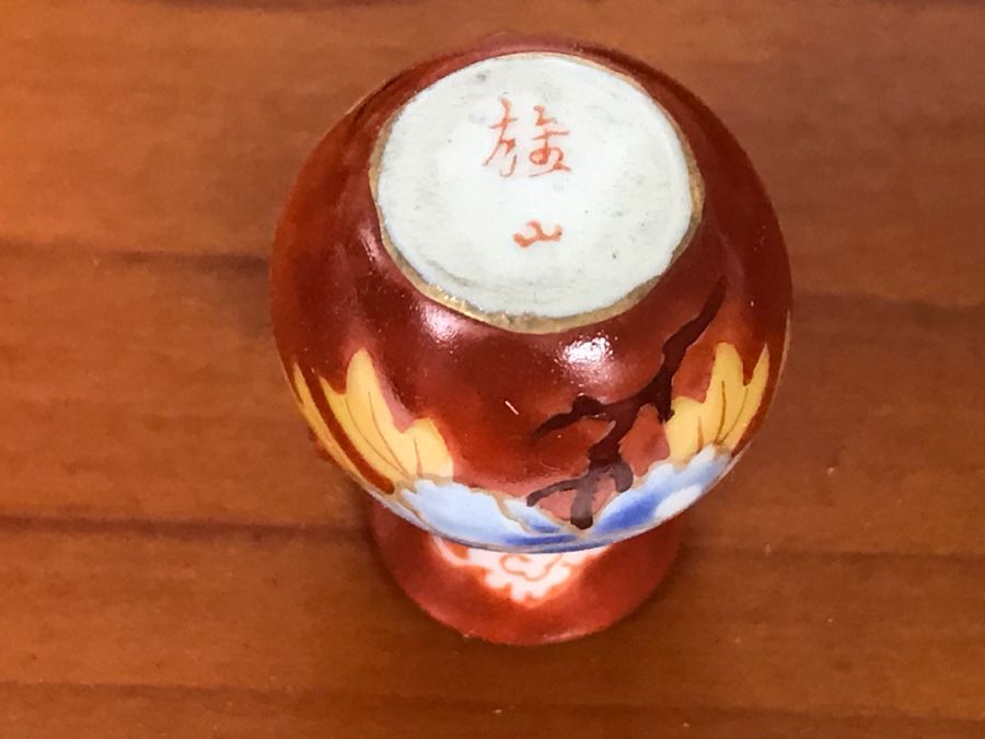 Pair Of Japanese Dolls On Stand With Signed Miniature Porcelain [Photo 13]