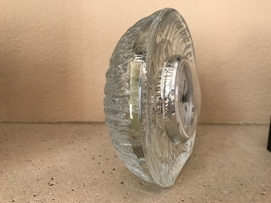 Studio Nova Quartz Clock Germany [Photo 4]