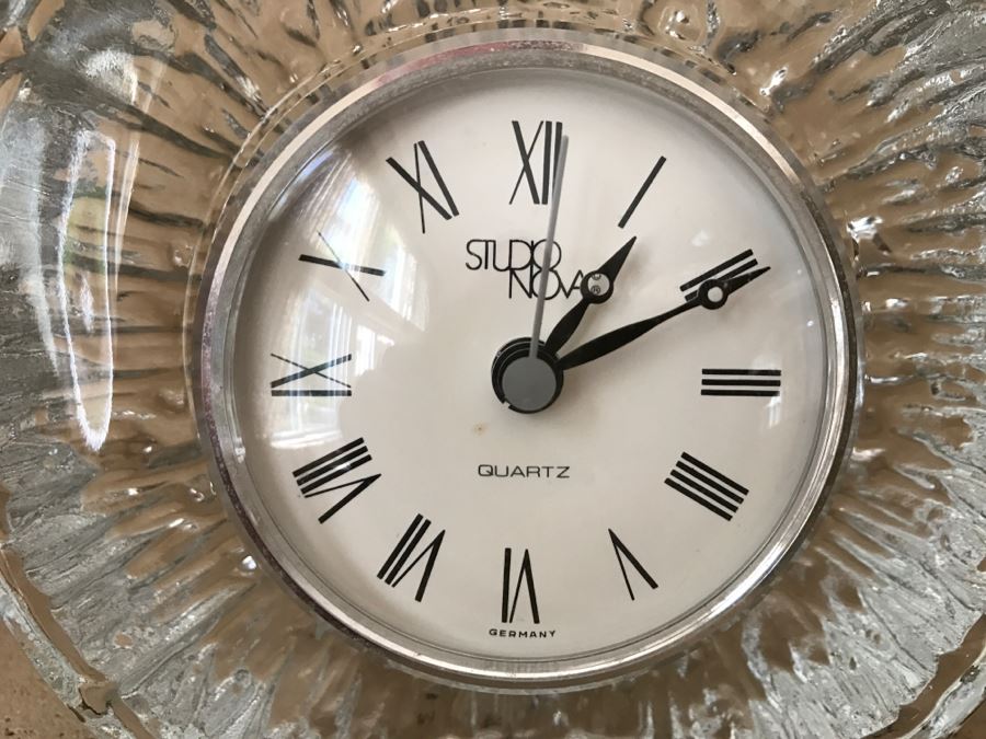 Studio Nova Quartz Clock Germany [Photo 3]