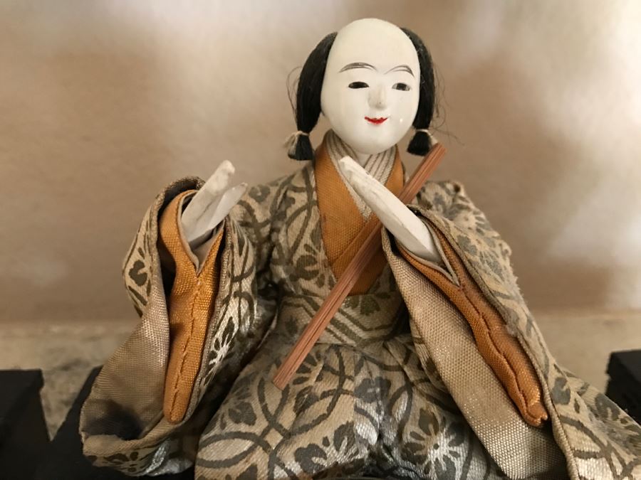 Set Of (4) Vintage Japanese Dolls On Wooden Stands [Photo 8]