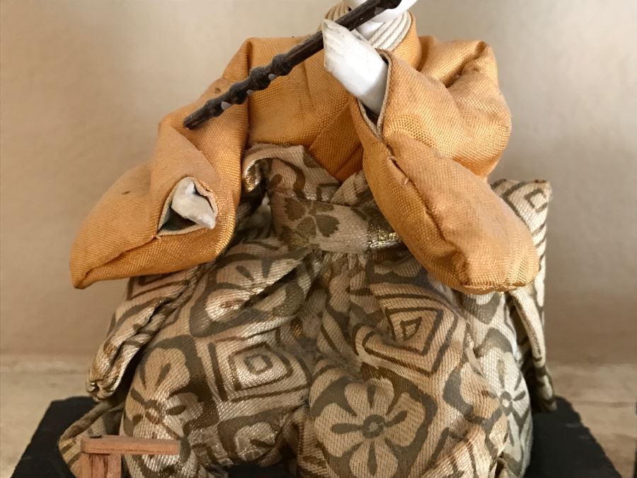 Set Of (4) Vintage Japanese Dolls On Wooden Stands [Photo 14]