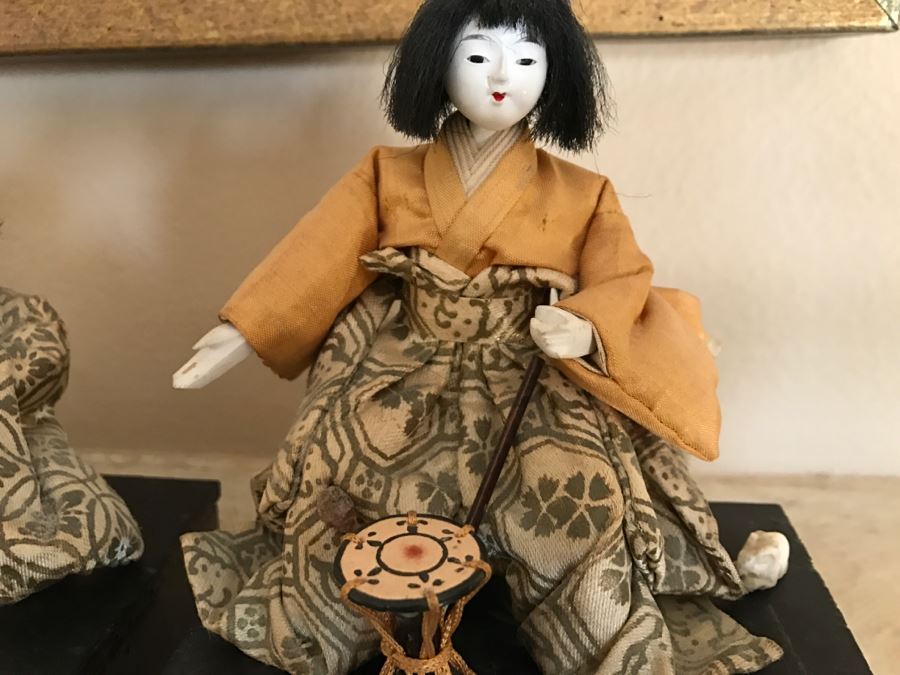 Set Of (4) Vintage Japanese Dolls On Wooden Stands [Photo 11]