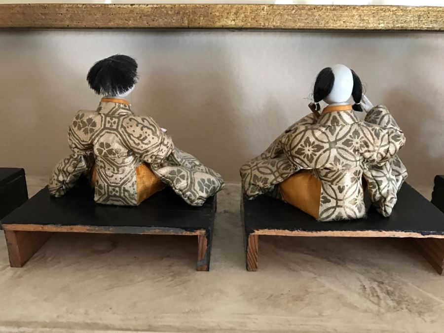 Set Of (4) Vintage Japanese Dolls On Wooden Stands [Photo 17]