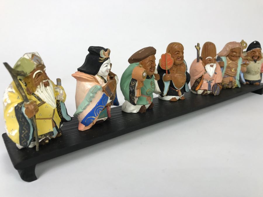 Small Wooden Carved And Hand Painted Asian Figurines With Stand [Photo 3]