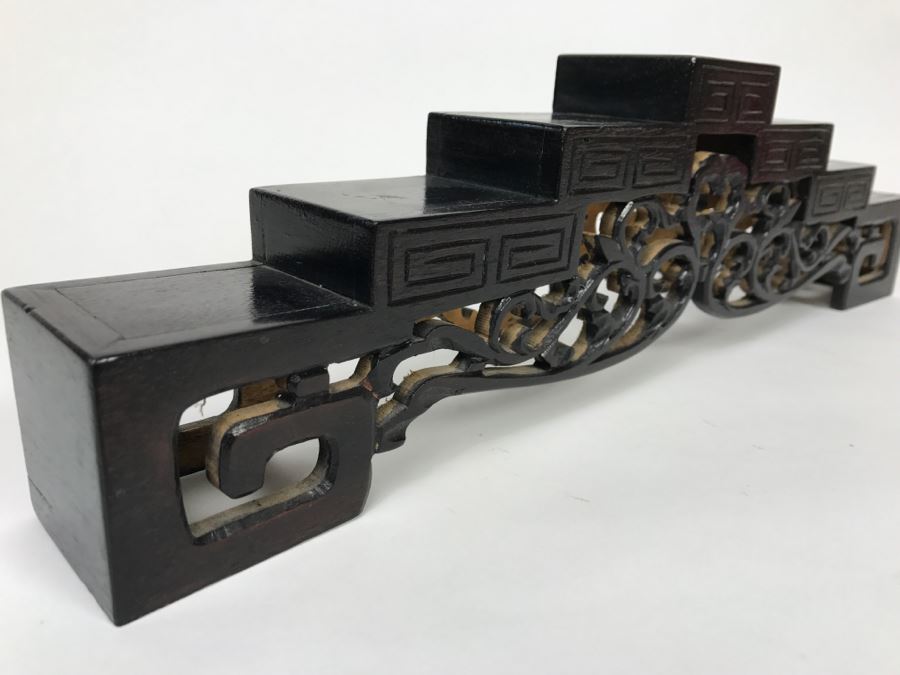 Black Asian Display Stand [Photo 4]