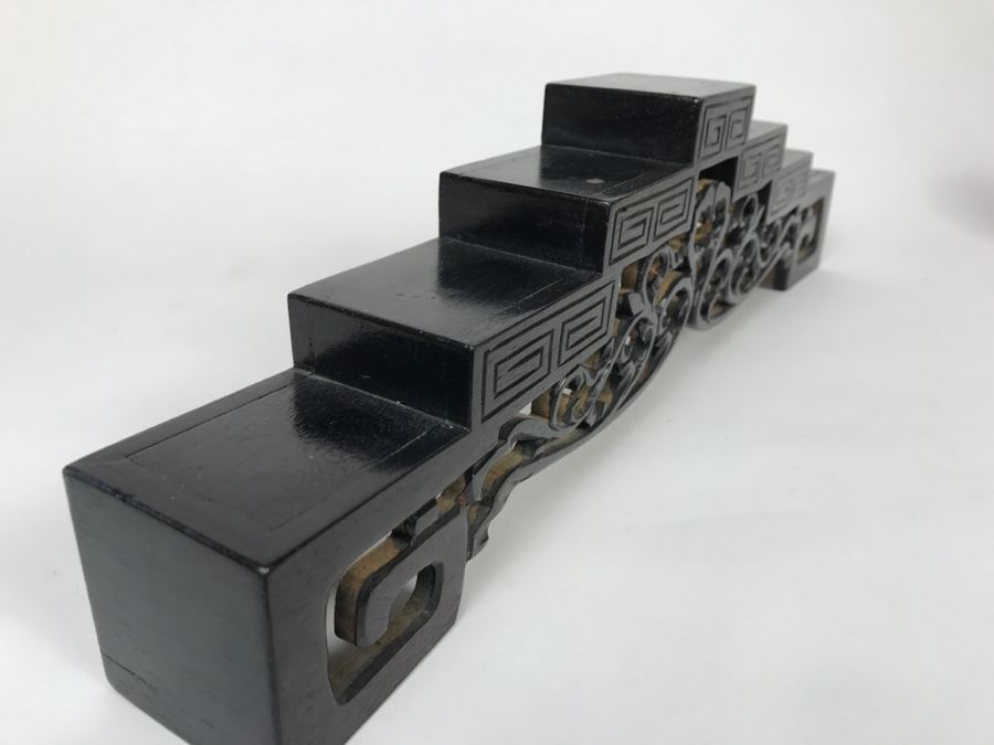 Black Asian Display Stand [Photo 6]