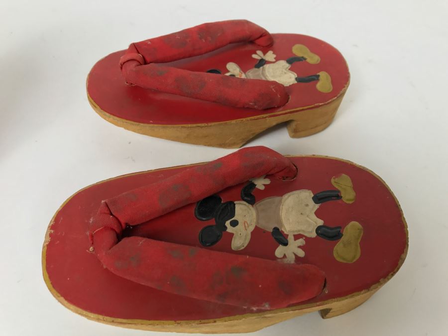 Vintage Japanese Hand Painted Wooden Mickey Mouse Sandals [Photo 5]