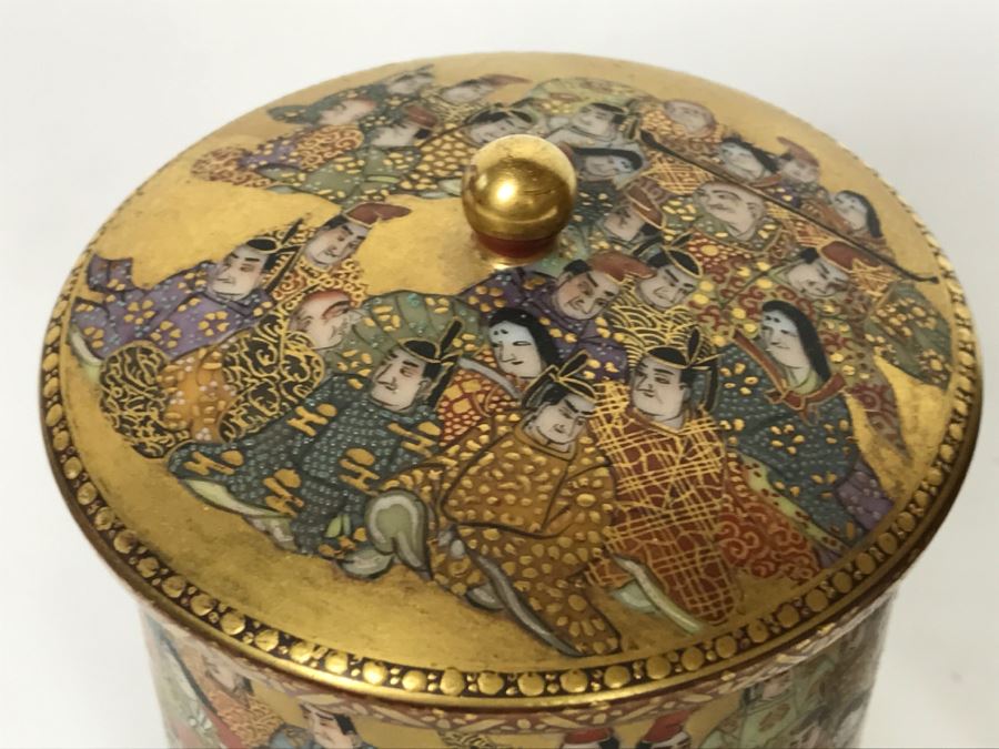 Stunning Pair Of Vintage Signed Japanese Hand Painted Gold Lidded Cups With Detailed Writing Inside Perimeter Of Cup [Photo 11]