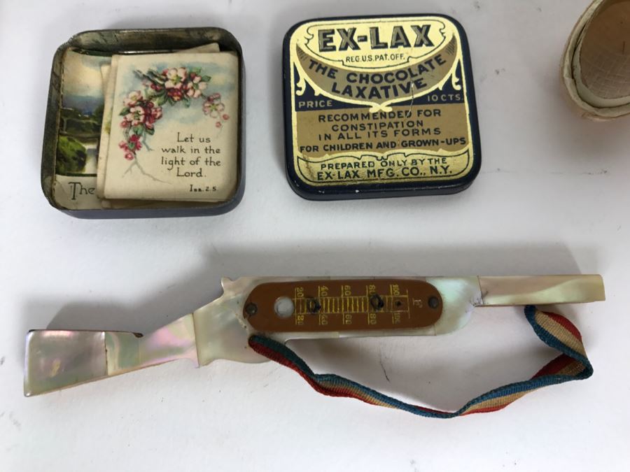 Vintage Lot Featuring Old Clown Doll, Vintage Fan, Vintage Playing Cards Case And Other Items [Photo 6]