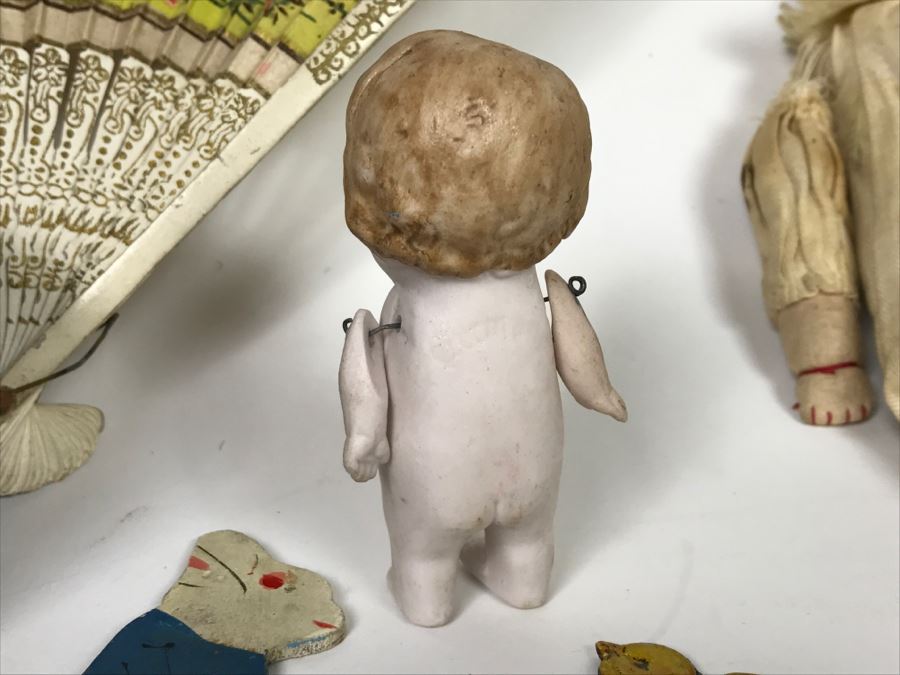 Vintage Lot Featuring Old Clown Doll, Vintage Fan, Vintage Playing Cards Case And Other Items [Photo 19]