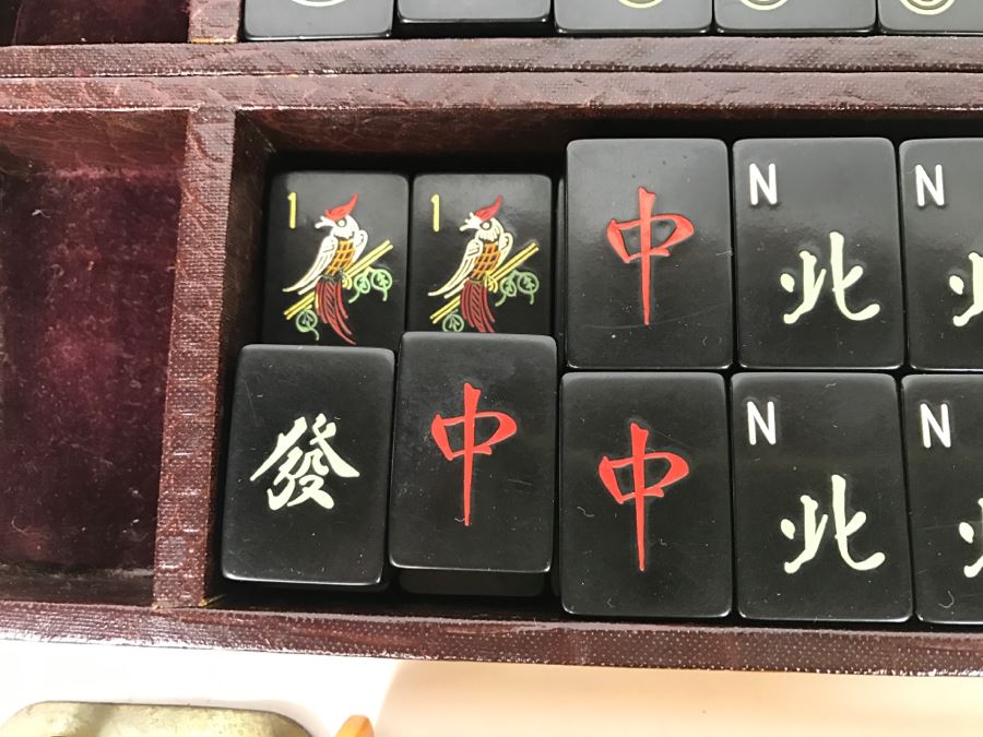 Vintage Mahjong Chinese Game Set With Carrying Case [Photo 10]
