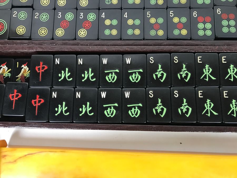 Vintage Mahjong Chinese Game Set With Carrying Case [Photo 11]