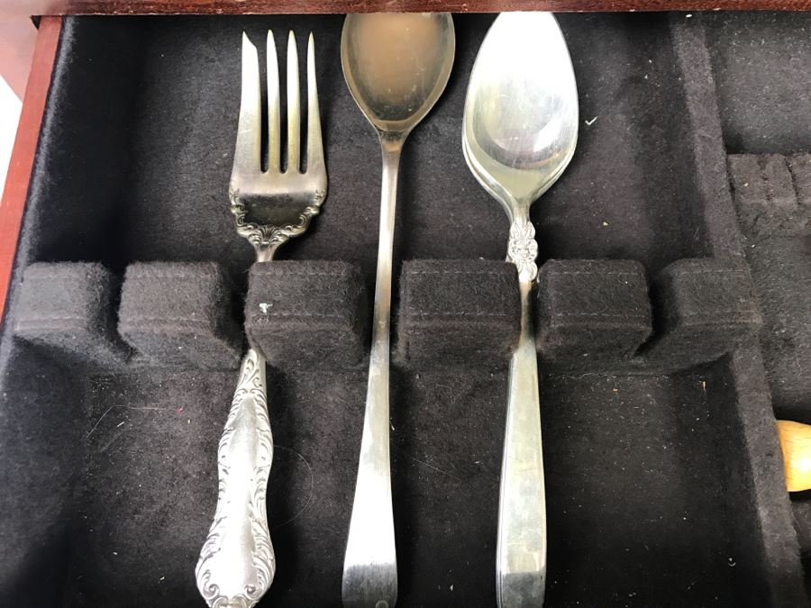 Wooden Silverware Box With (2) Separate Silverplate Flatware Patterns - 1847 Rogers Bros And Ekco Eterna Inverness Silver Plate [Photo 13]
