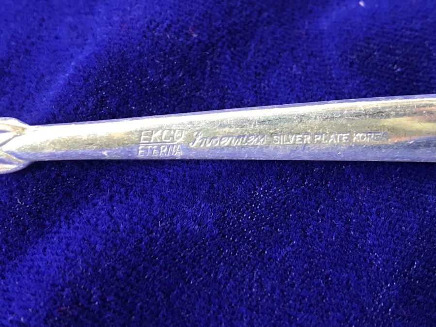 Wooden Silverware Box With (2) Separate Silverplate Flatware Patterns - 1847 Rogers Bros And Ekco Eterna Inverness Silver Plate [Photo 23]