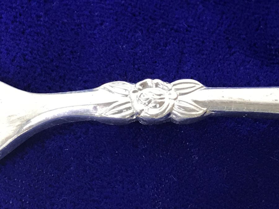 Wooden Silverware Box With (2) Separate Silverplate Flatware Patterns - 1847 Rogers Bros And Ekco Eterna Inverness Silver Plate [Photo 20]