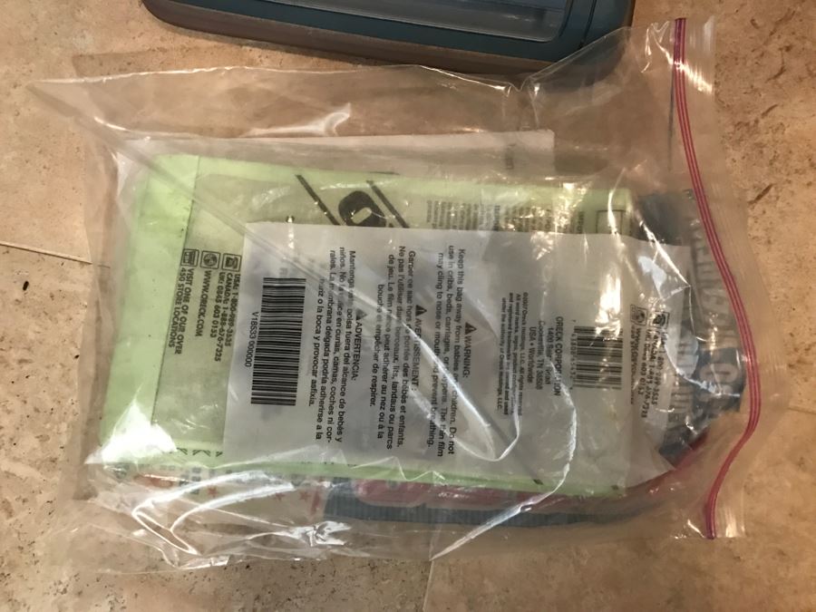 Oreck XL Upright Vacuum Cleaner With Extra Vacuum Bags [Photo 4]