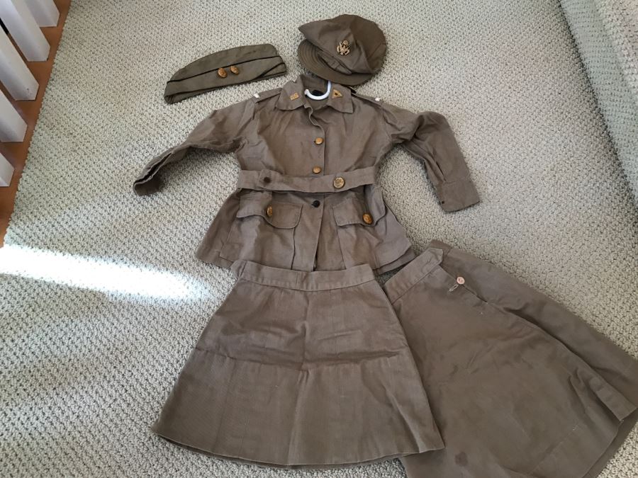 Vintage Girls ARMY Nurse WWII Uniform Hand Made In India Includes Jacket With Belt, (2) Hats, (2) Skirts And Extra Buttons [Photo 36]