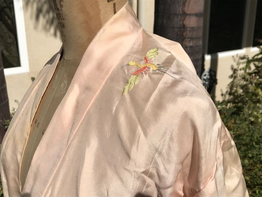 Vintage 1940's Japanese Girl's Kimono Robe Made In Occupied Japan [Photo 5]