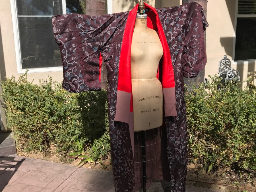 Vintage Japanese Kimono Robe And Belt With Note That It Had To Be Hidden During WWII [Photo 3]