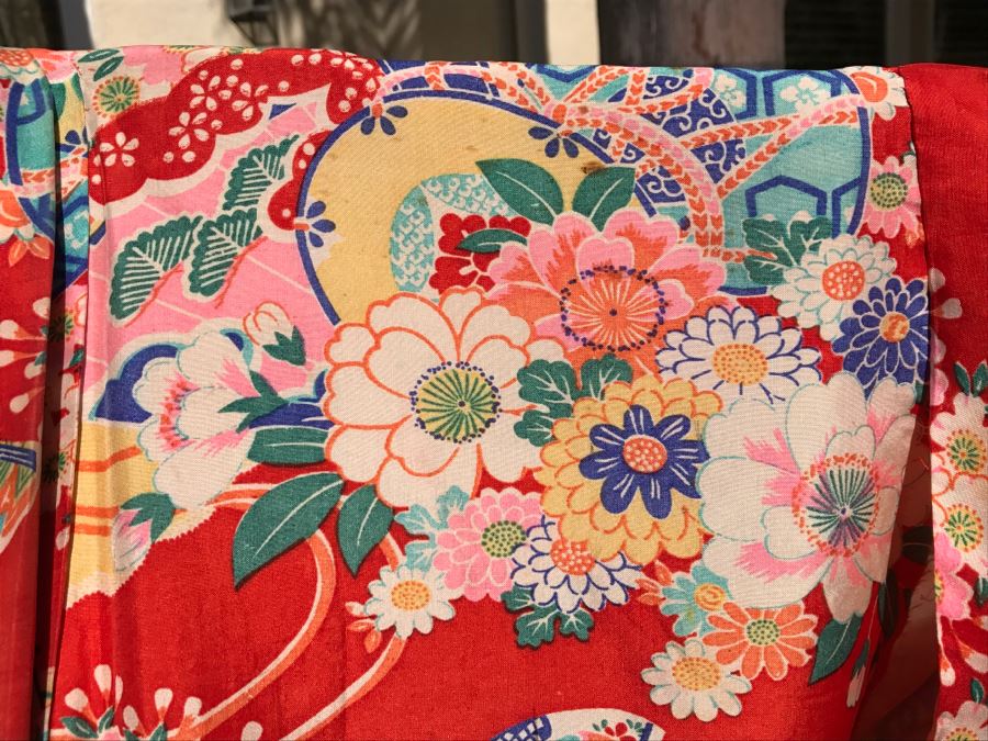 Vintage Japanese Kimono Robe [Photo 3]