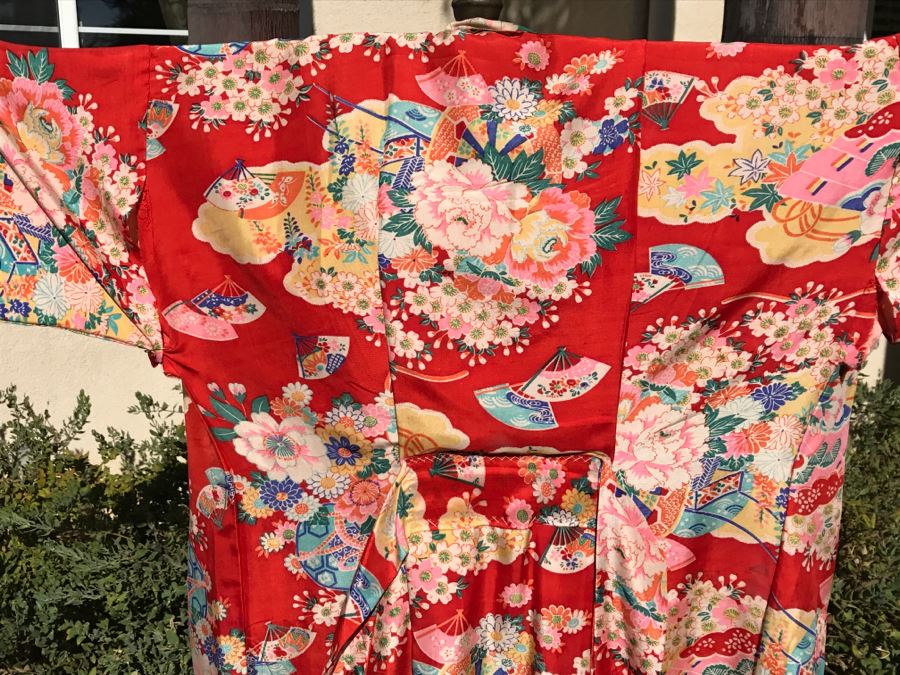 Vintage Japanese Kimono Robe [Photo 8]