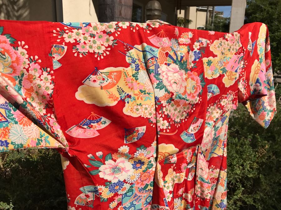 Vintage Japanese Kimono Robe [Photo 10]
