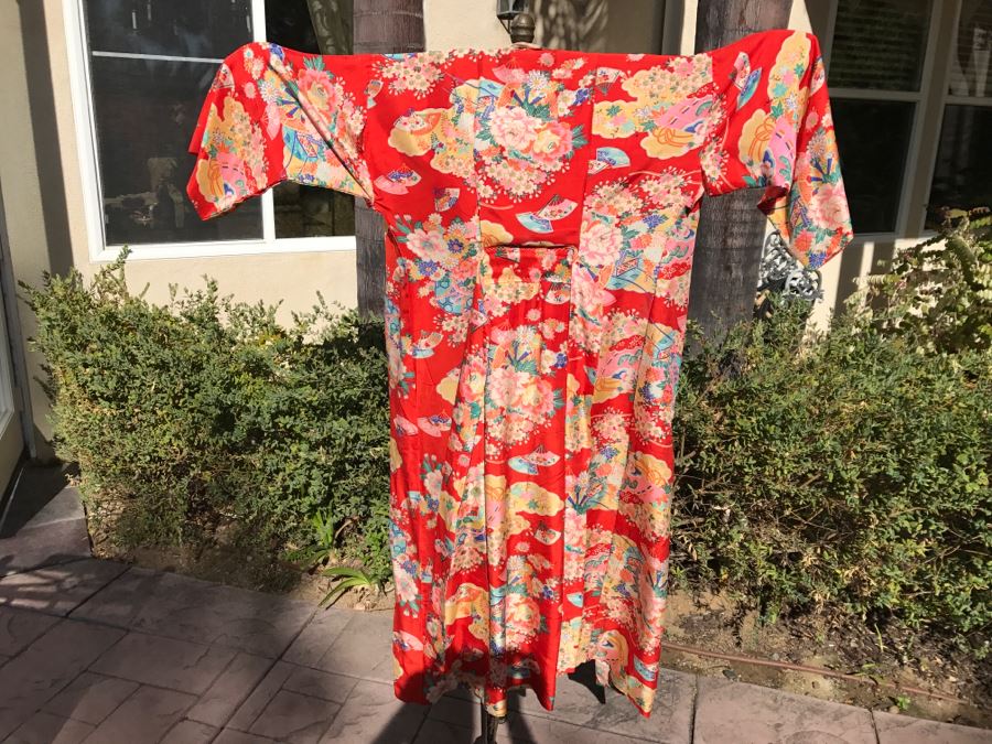Vintage Japanese Kimono Robe [Photo 6]