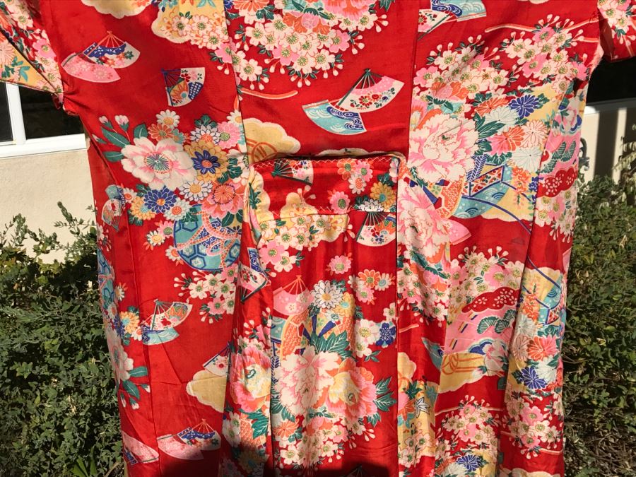 Vintage Japanese Kimono Robe [Photo 9]