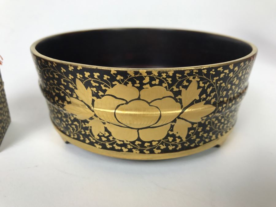 Collection Of Black And Gold Lacquerware Floral Motif [Photo 5]