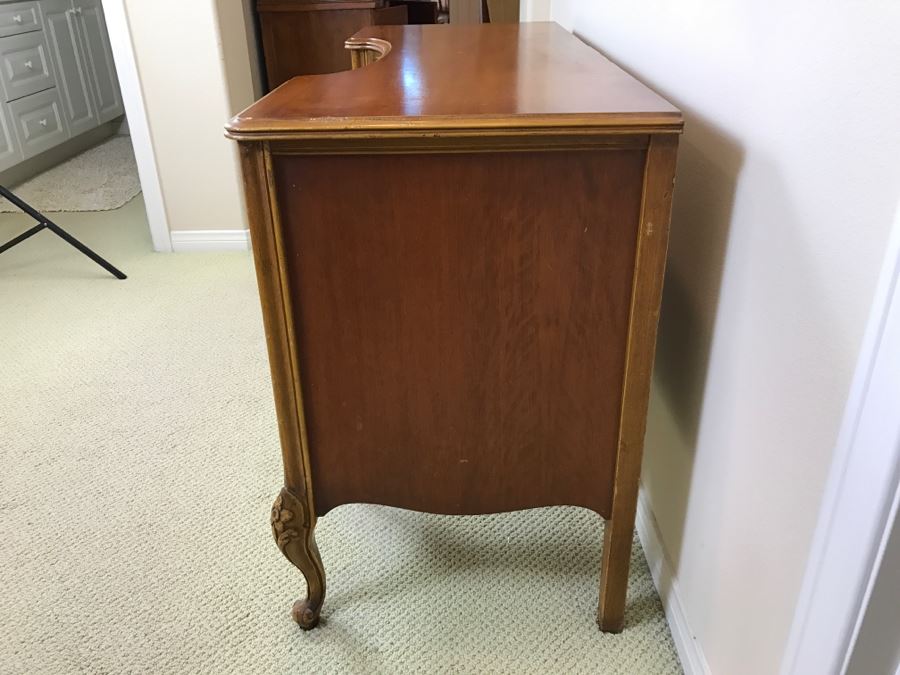 Stunning French Provincial Keyhole Desk With Vintage Chair 50'W X 19'D X 29.5'H [Photo 10]