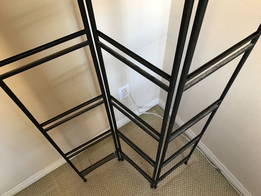 Wrought Iron 3-Panel Trellis Screen [Photo 4]