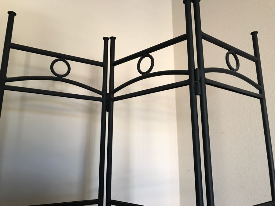 Wrought Iron 3-Panel Trellis Screen [Photo 5]