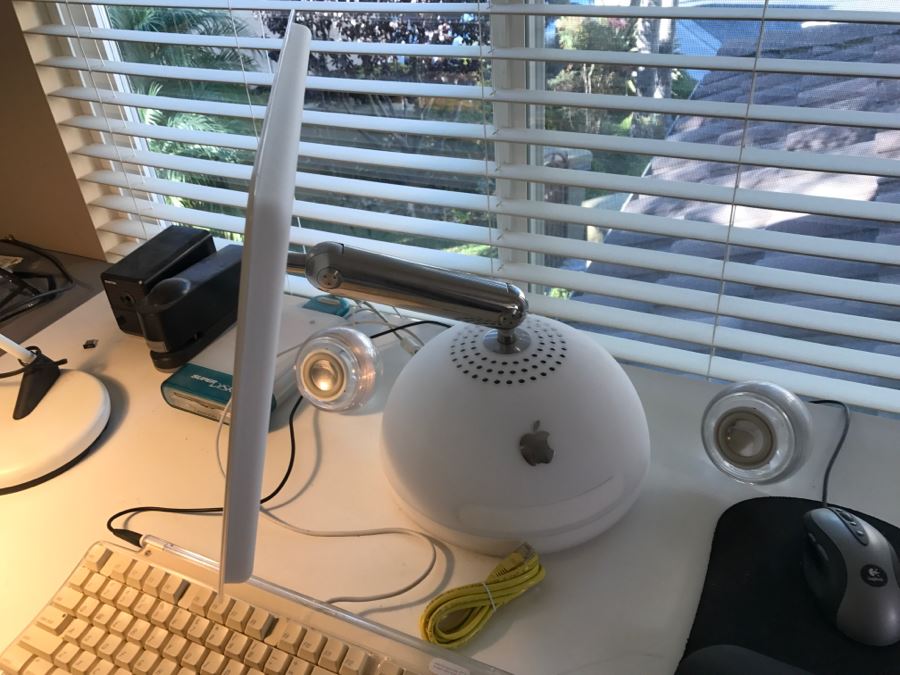 Imac G4 Mac Computer Ilamp Swivel Monitor With Keyboard Speakers And Imation Super Disk