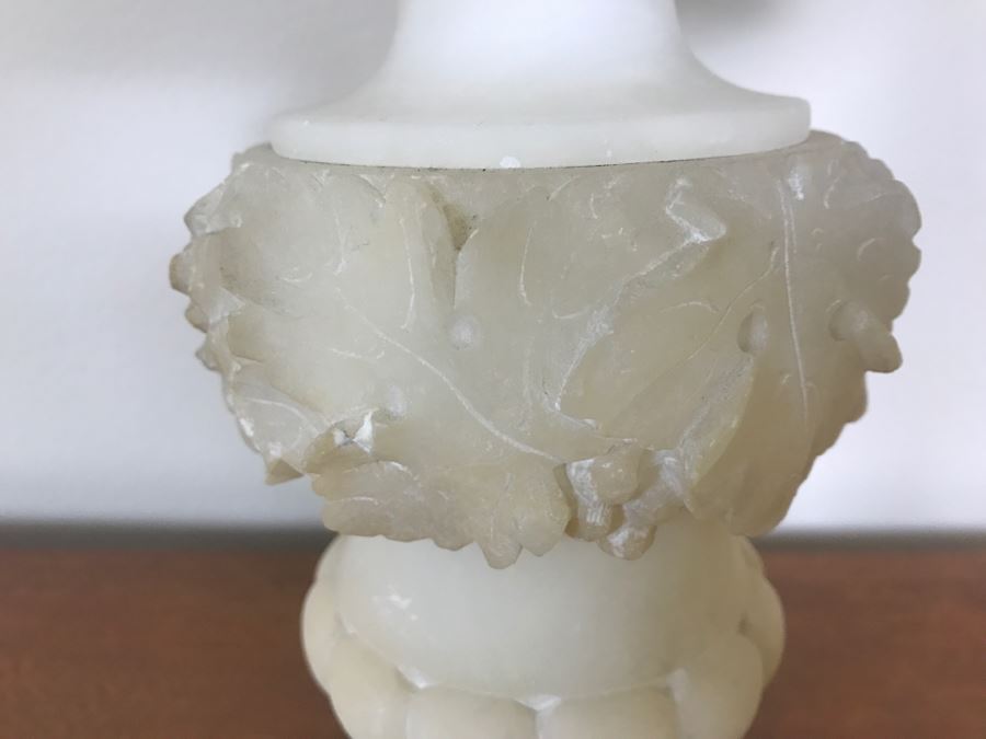 Vintage Carved White Alabaster Lamp With Carved Stone Finial (Possibly Jade) - See Photos For Repairs [Photo 4]