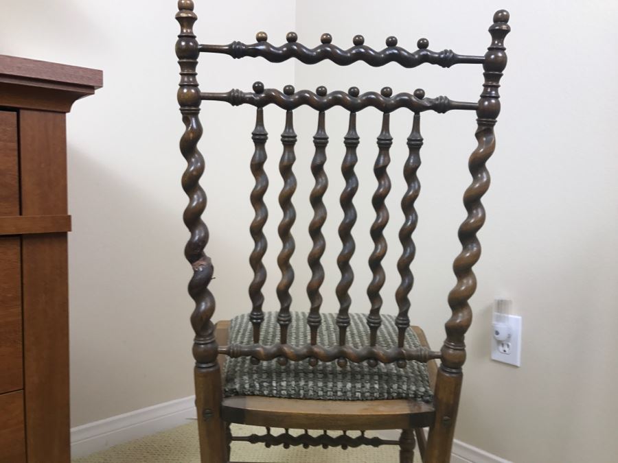 Vintage Barley Twist Chair - One Of The Back Supports Has Been Repaired [Photo 10]