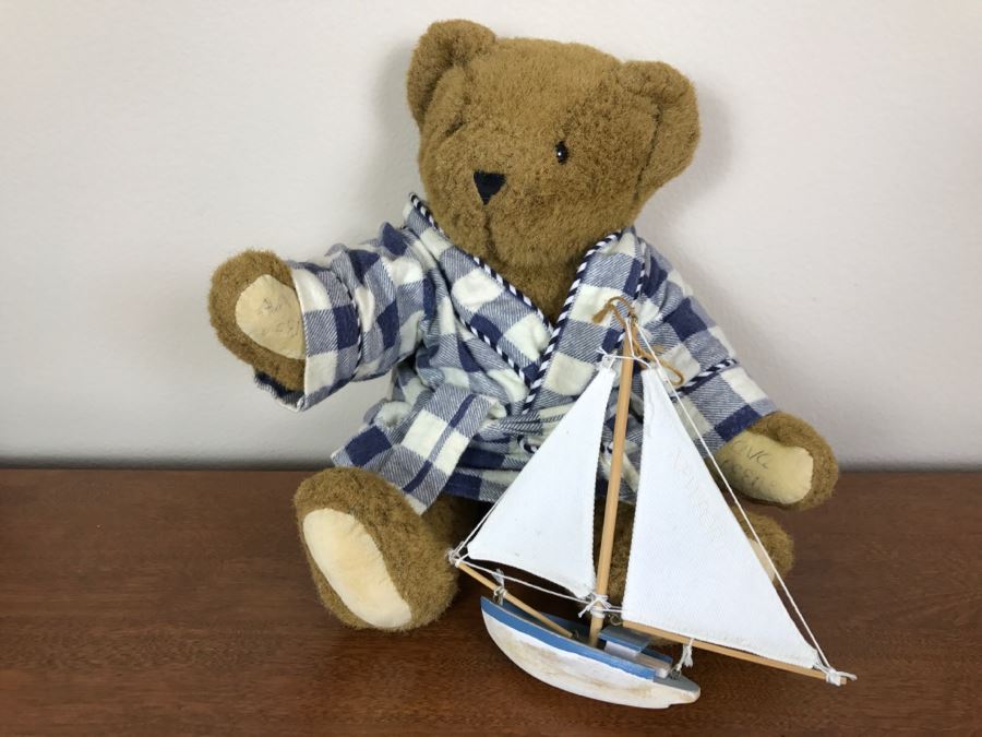 The Vermont Teddy Bear Company Jointed Teddy Bear With Decorative Sailboat [Photo 1]