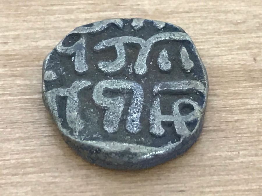 Wooden Buddha Buddhist Altar Cabinet With Various Items [Photo 20]