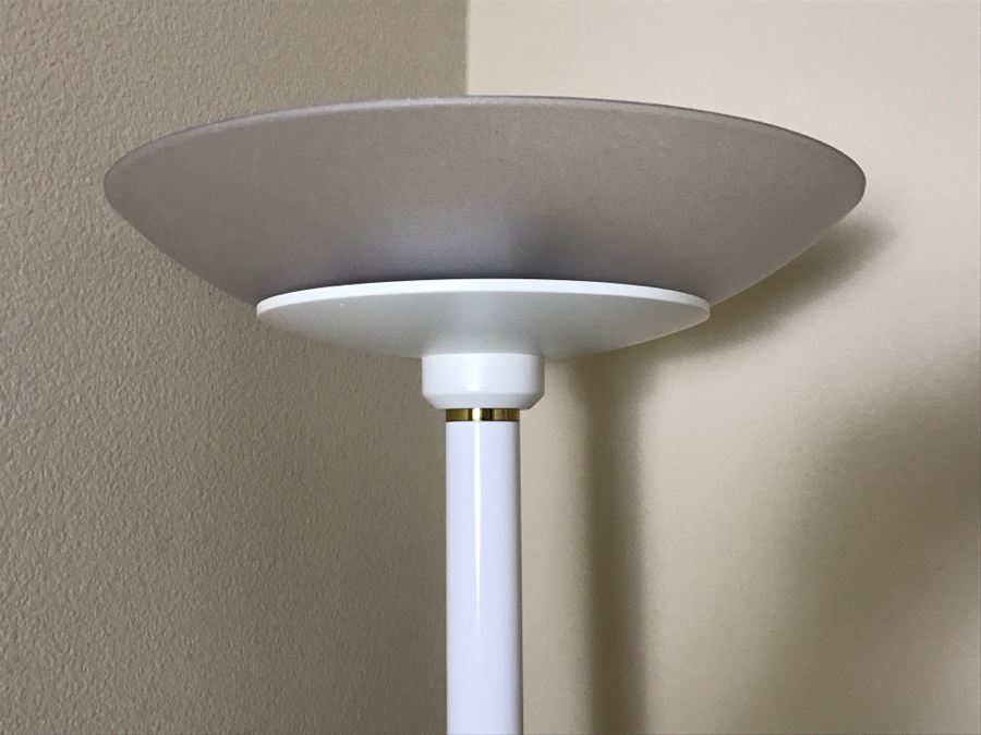 White Floor Lamp [Photo 3]