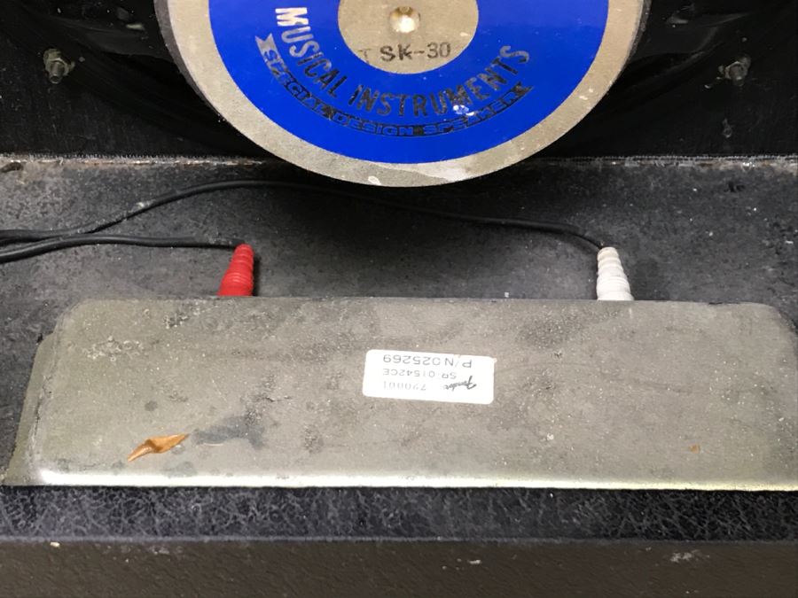 Vintage Fender Sidekick Reverb 35 Guitar Amplifier With 3 Picks, Kick Pedal And Amp Cord [Photo 21]