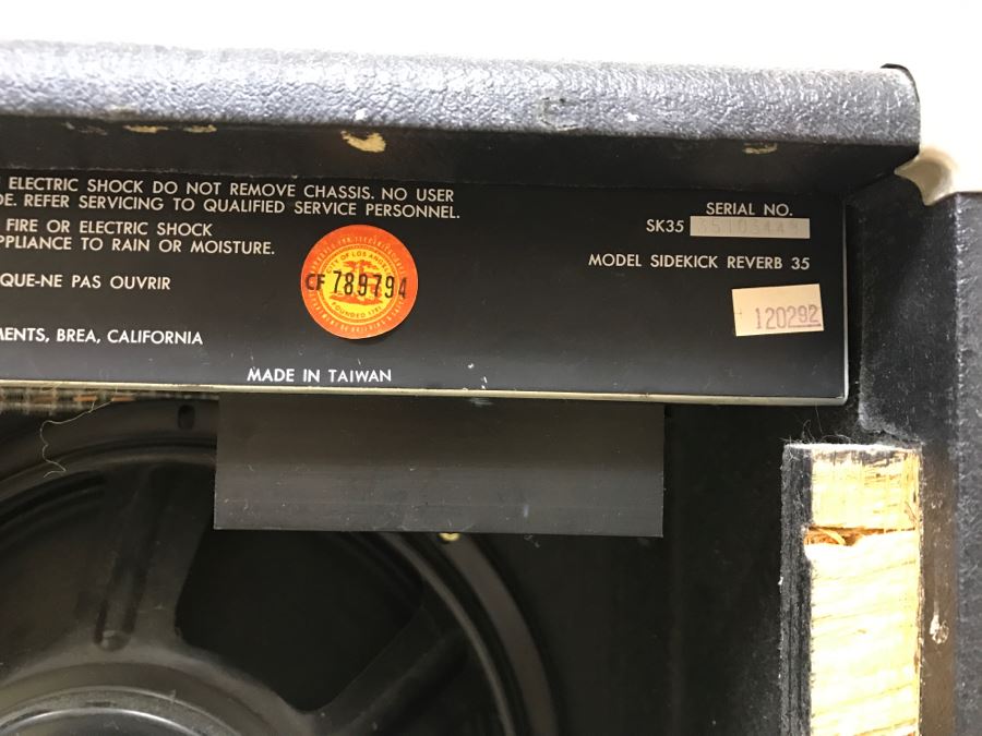 Vintage Fender Sidekick Reverb 35 Guitar Amplifier With 3 Picks, Kick Pedal And Amp Cord [Photo 18]