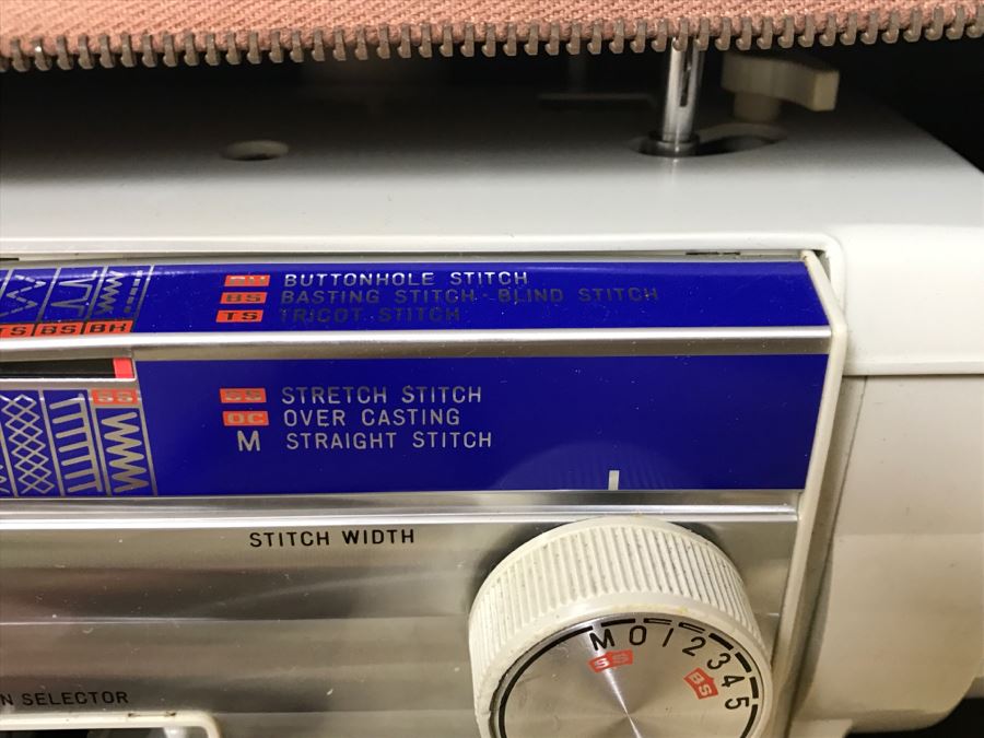 Vintage Vogue Stitch Sewing Machine With Accessories And Carrying Case [Photo 7]