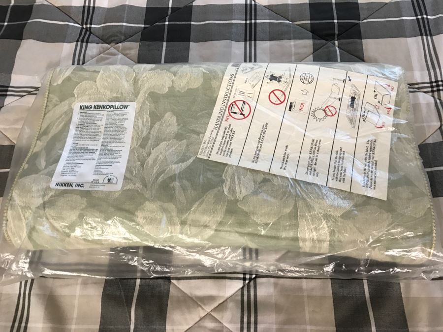 White Queen Size Wooden Headboard And Footboard With Matress And Boxspring Plus Bedding And New King Kenko Pillow By Nikken [Photo 10]