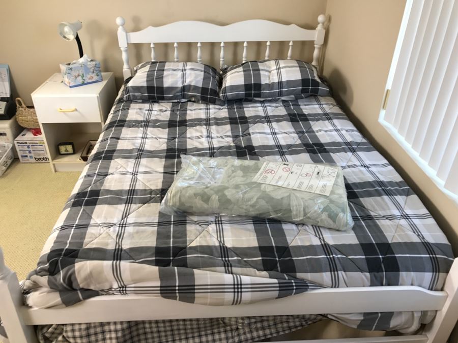 White Queen Size Wooden Headboard And Footboard With Matress And Boxspring Plus Bedding And New King Kenko Pillow By Nikken [Photo 3]